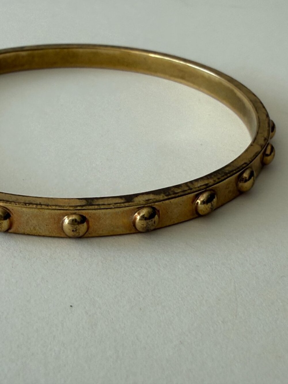 Kate Spade New York Gold Studded Bangle Bracelet Vintage Style Statement - Picture 5 of 8